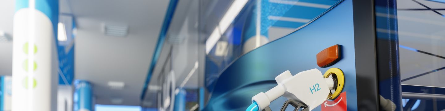 Getty Images 1359076525 H2 bus fuelling